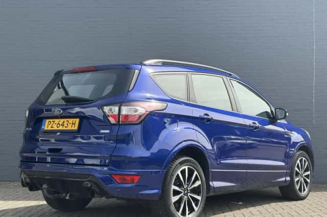 Ford Kuga (2017) thumbnail 6