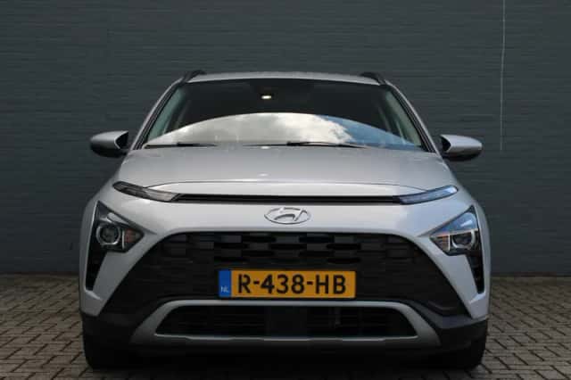 Hyundai Bayon (2022) thumbnail 3