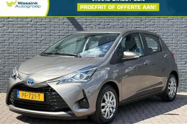 Toyota Yaris (2017) thumbnail 1