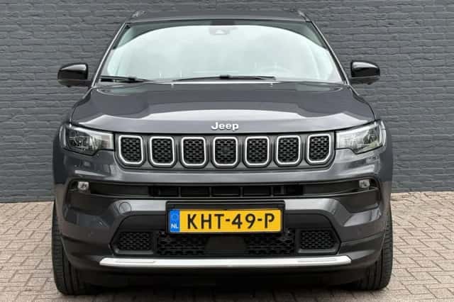 Jeep Compass (2023) thumbnail 2