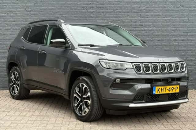 Jeep Compass (2023) thumbnail 3