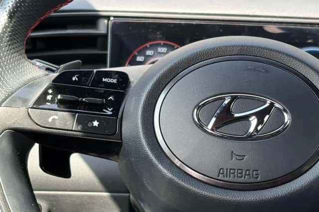 Hyundai Tucson (2022) thumbnail 18