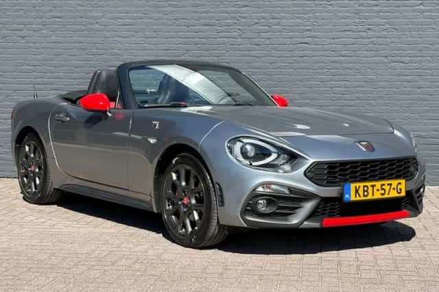 Abarth 124 Spider (2017) thumbnail 5