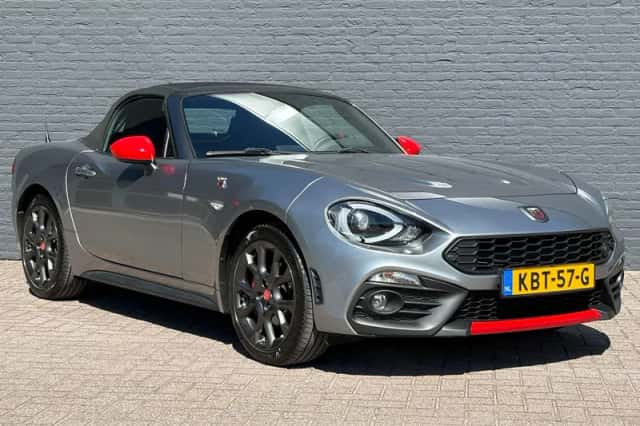 Abarth 124 Spider (2017) thumbnail 6