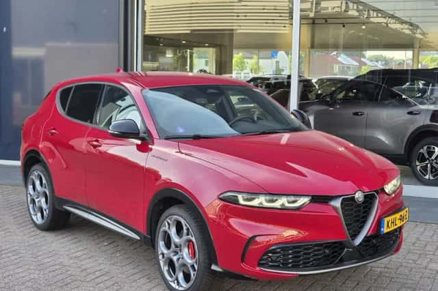 Alfa Romeo Tonale (2023) thumbnail 12