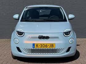 Fiat 500 (2020) thumbnail 2