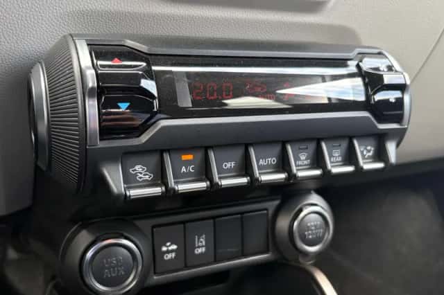 Suzuki Ignis (2019) thumbnail 24