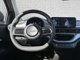 Fiat 500e (2021) thumbnail 17