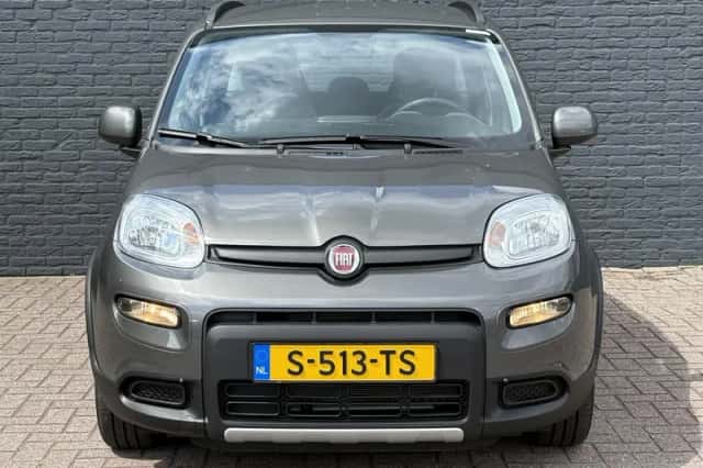 Fiat Panda (2023) thumbnail 2