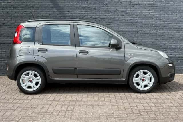 Fiat Panda (2023) thumbnail 4