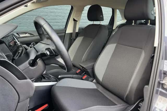 Volkswagen Polo (2023) thumbnail 11