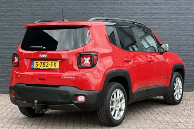 Jeep Renegade (2023) thumbnail 5