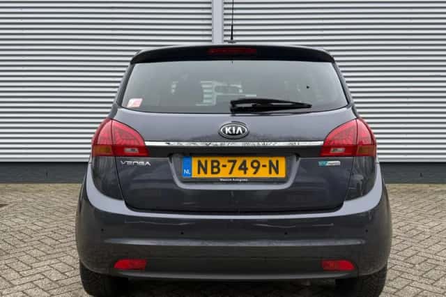 Kia Venga (2017) thumbnail 5