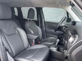 Jeep Renegade (2024) thumbnail 13