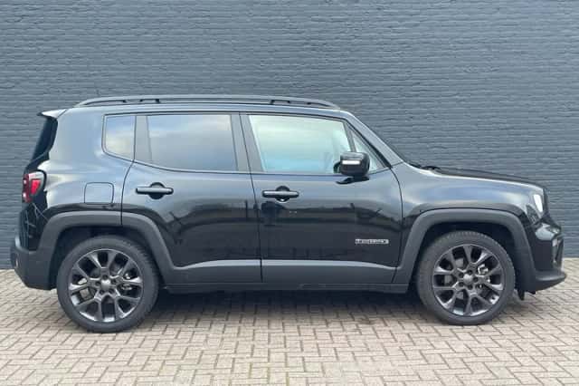 Jeep Renegade (2024) thumbnail 4