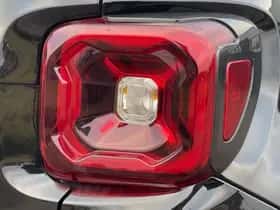 Jeep Renegade (2024) thumbnail 33