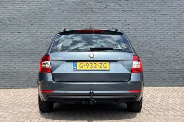 Škoda Octavia (2020) thumbnail 6