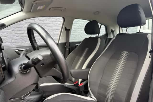 Hyundai i10 (2021) thumbnail 11