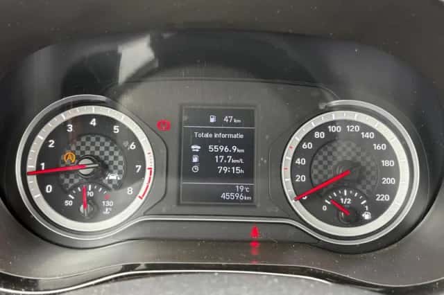 Hyundai i10 (2021) thumbnail 13