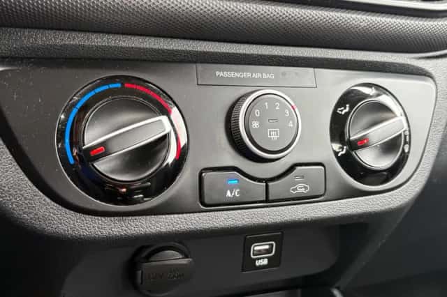 Hyundai i10 (2021) thumbnail 18