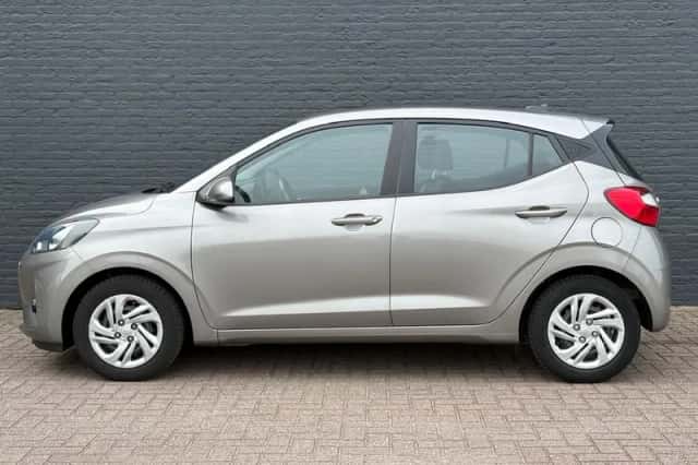 Hyundai i10 (2021) thumbnail 9