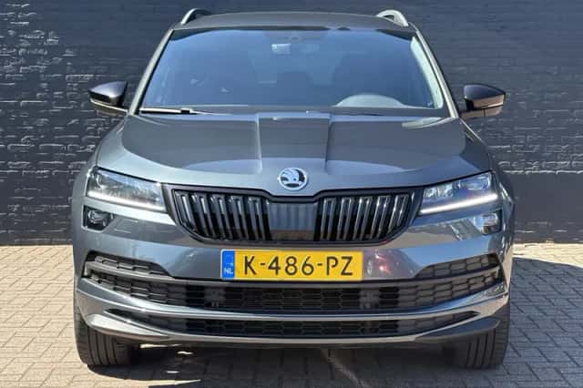 Škoda Karoq (2021) thumbnail 2