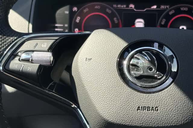Škoda Karoq (2021) thumbnail 19
