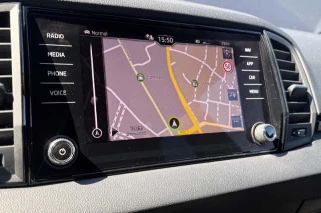 Škoda Karoq (2021) thumbnail 24