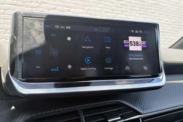 Peugeot 208 (2024) thumbnail 23