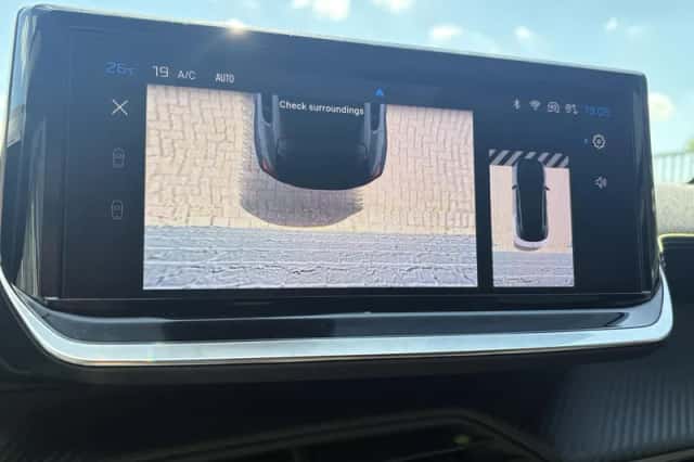 Peugeot 208 (2024) thumbnail 25