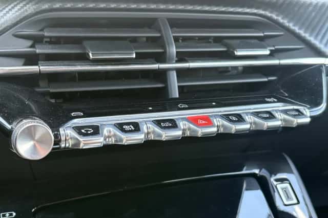 Peugeot 208 (2024) thumbnail 26