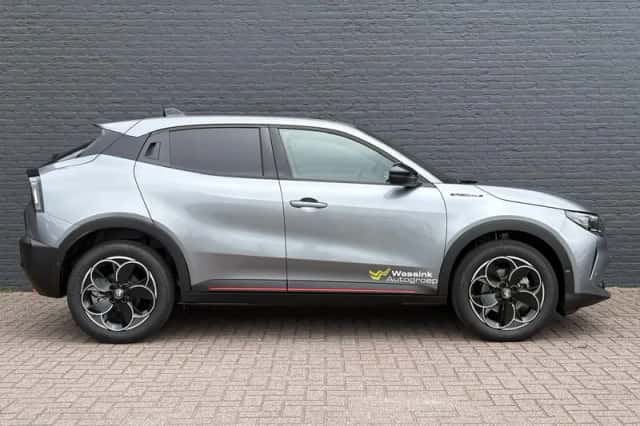 Alfa Romeo Junior (2026) thumbnail 4