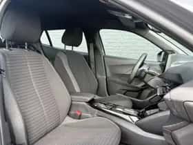 Peugeot e-2008 (2024) thumbnail 13