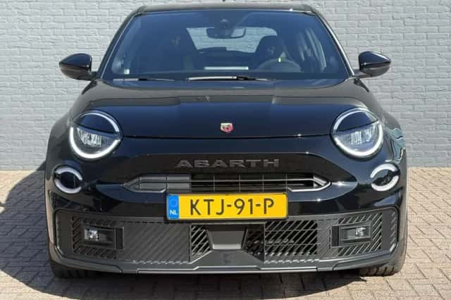 Abarth 600e (2026) thumbnail 2