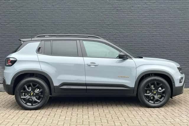 Jeep Avenger (2025) thumbnail 4