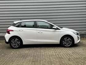Hyundai i20 (2024) thumbnail 4