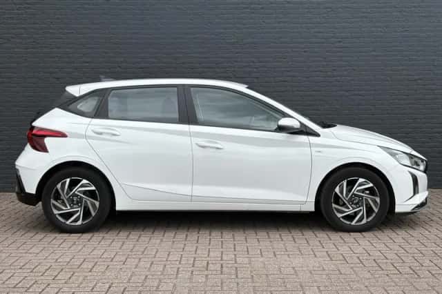 Hyundai i20 (2024) thumbnail 5