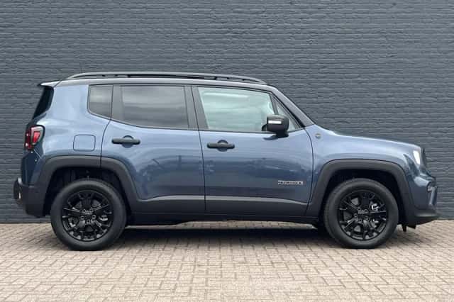 Jeep Renegade (2025) thumbnail 5