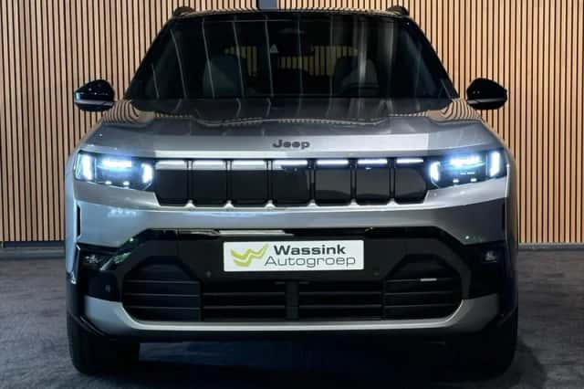 Jeep Compass (2026) thumbnail 2