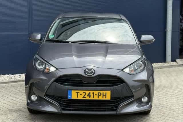 Mazda 2 Hybrid (2023) thumbnail 2