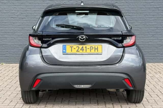 Mazda 2 Hybrid (2023) thumbnail 6