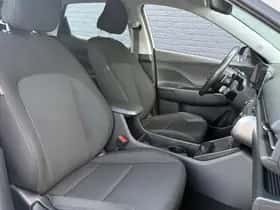 Hyundai Kona (2024) thumbnail 13