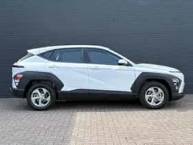 Hyundai Kona (2024) thumbnail 5