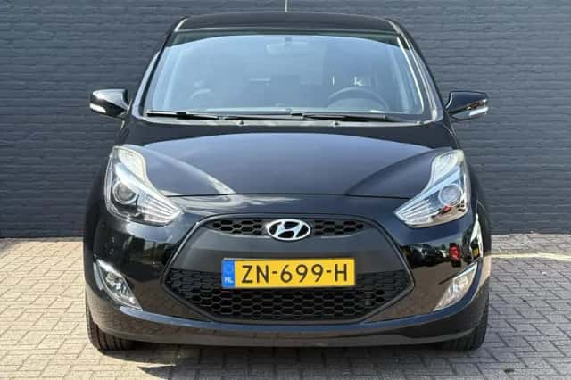 Hyundai ix20 (2015) thumbnail 2
