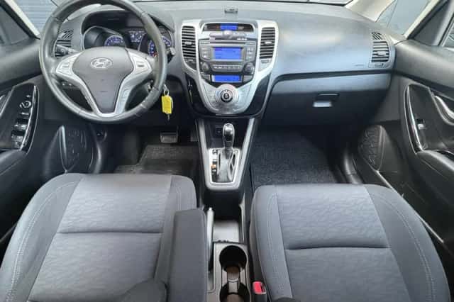 Hyundai ix20 (2015) thumbnail 17
