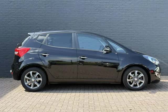Hyundai ix20 (2015) thumbnail 4
