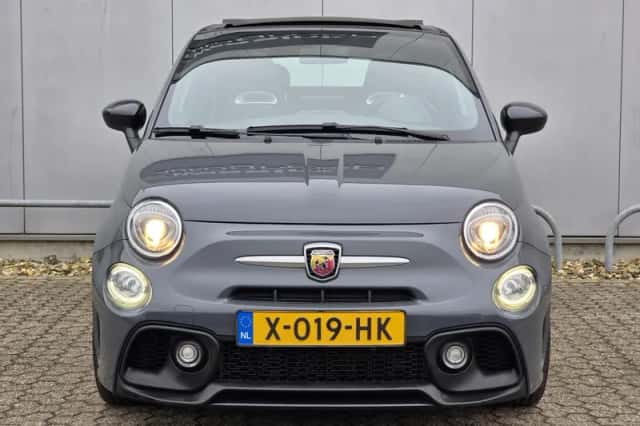 Abarth 595 (2021) thumbnail 3
