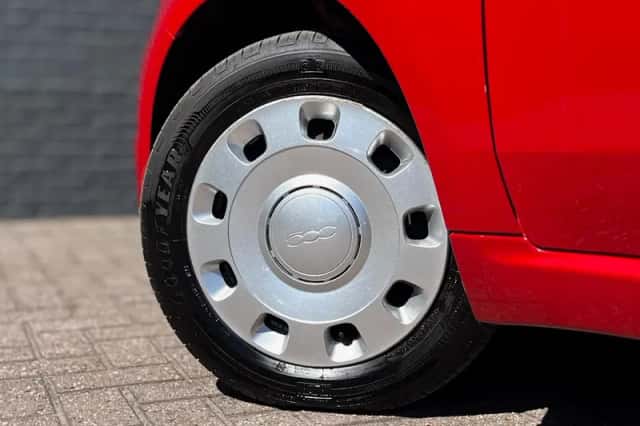 Fiat 500 (2024) thumbnail 9