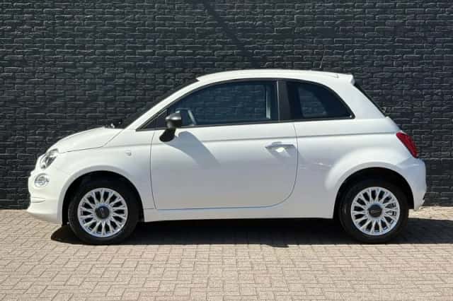 Fiat 500 (2023) thumbnail 9