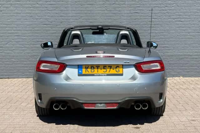 Fiat 124 Spider (2017) thumbnail 13